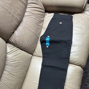 Dickies Relax Fit Black Work Utility Pants with Pocket Details. NWT. Size 32/34